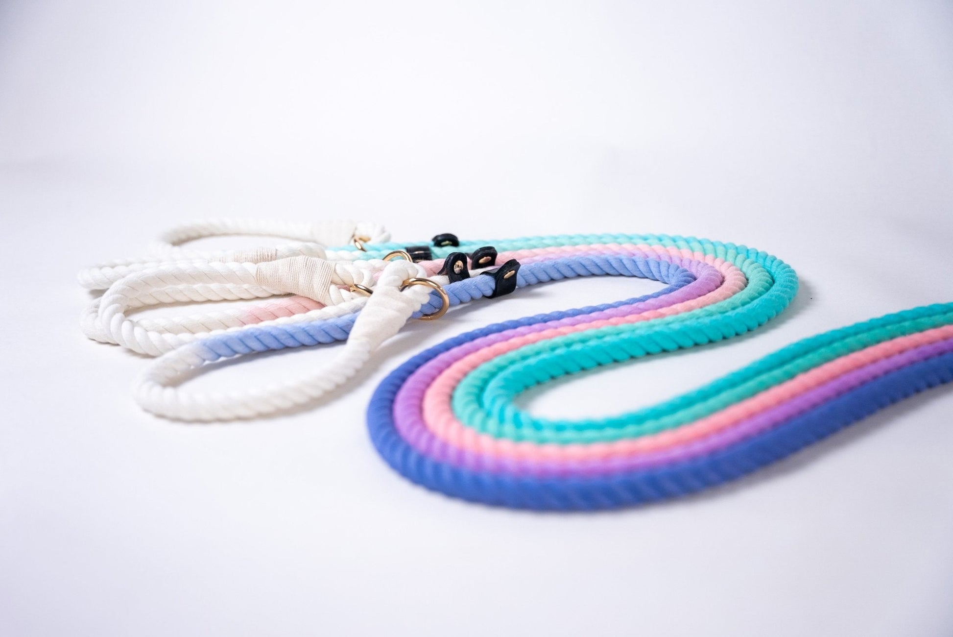 Slip Leashes || Gradient_Barkefella