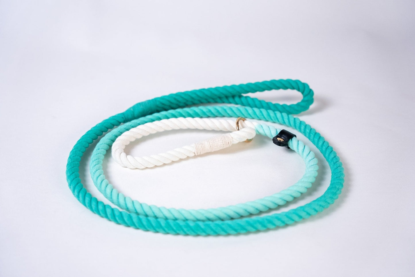 Slip Leashes || Gradient_Barkefella